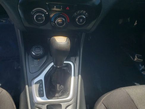 Used 2014 Jeep Cherokee Sport AWD/4WD image 14