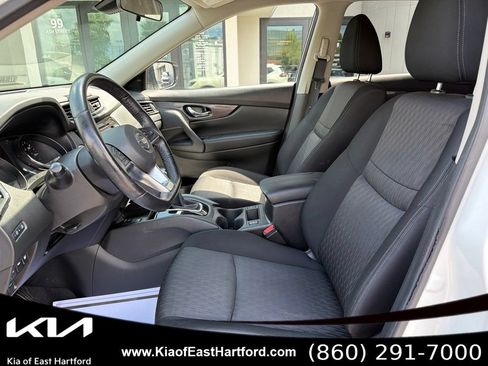 Used 2019 Nissan Rogue SV w/ Premium Package AWD/4WD image 29