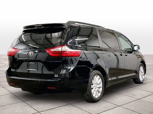 Used 2017 Toyota Sienna XLE Premium AWD/4WD image 11