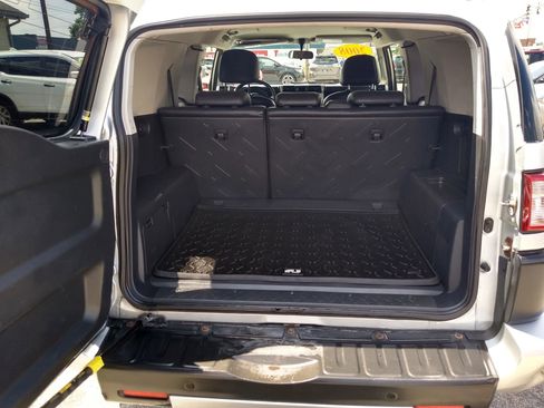 Used 2008 Toyota FJ Cruiser 2WD image 11