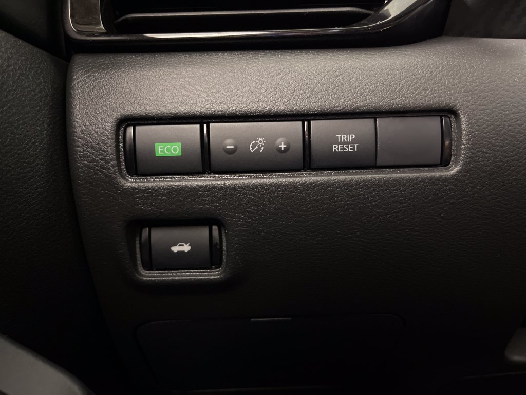 Used 2023 Nissan Sentra SV FWD image 28