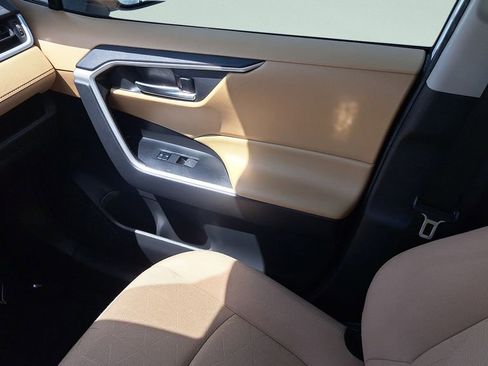 Used 2023 Toyota RAV4 XLE image 16