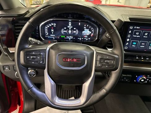 Used 2025 GMC Sierra 1500 Elevation AWD/4WD image 12