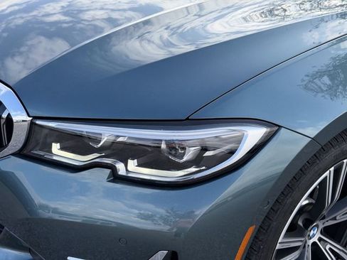 Used 2020 BMW 330i xDrive Sedan w/ Premium Package image 6