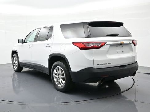 Used 2021 Chevrolet Traverse LS AWD/4WD image 8