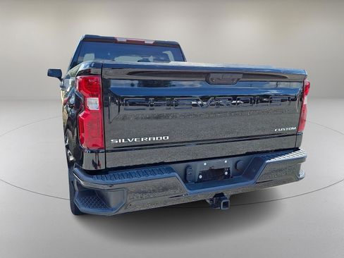 Used 2022 Chevrolet Silverado 1500 Custom AWD/4WD image 7