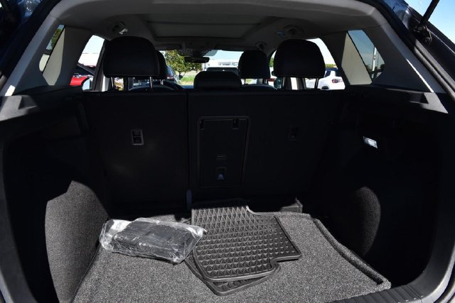 Used 2025 Volkswagen Taos SE w/ Panoramic Sunroof Package FWD image 24