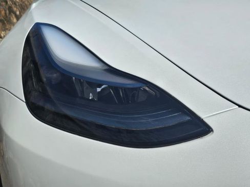 Used 2023 Tesla Model 3 Standard Range image 24