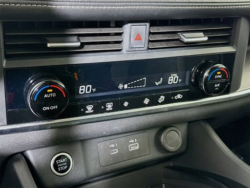 Certified 2023 Nissan Rogue SV image 8