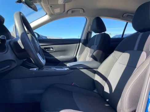 Used 2025 Nissan Sentra SV image 25