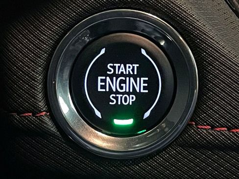 Used 2024 Chevrolet TrailBlazer RS w/ Driver Confidence Package image 31