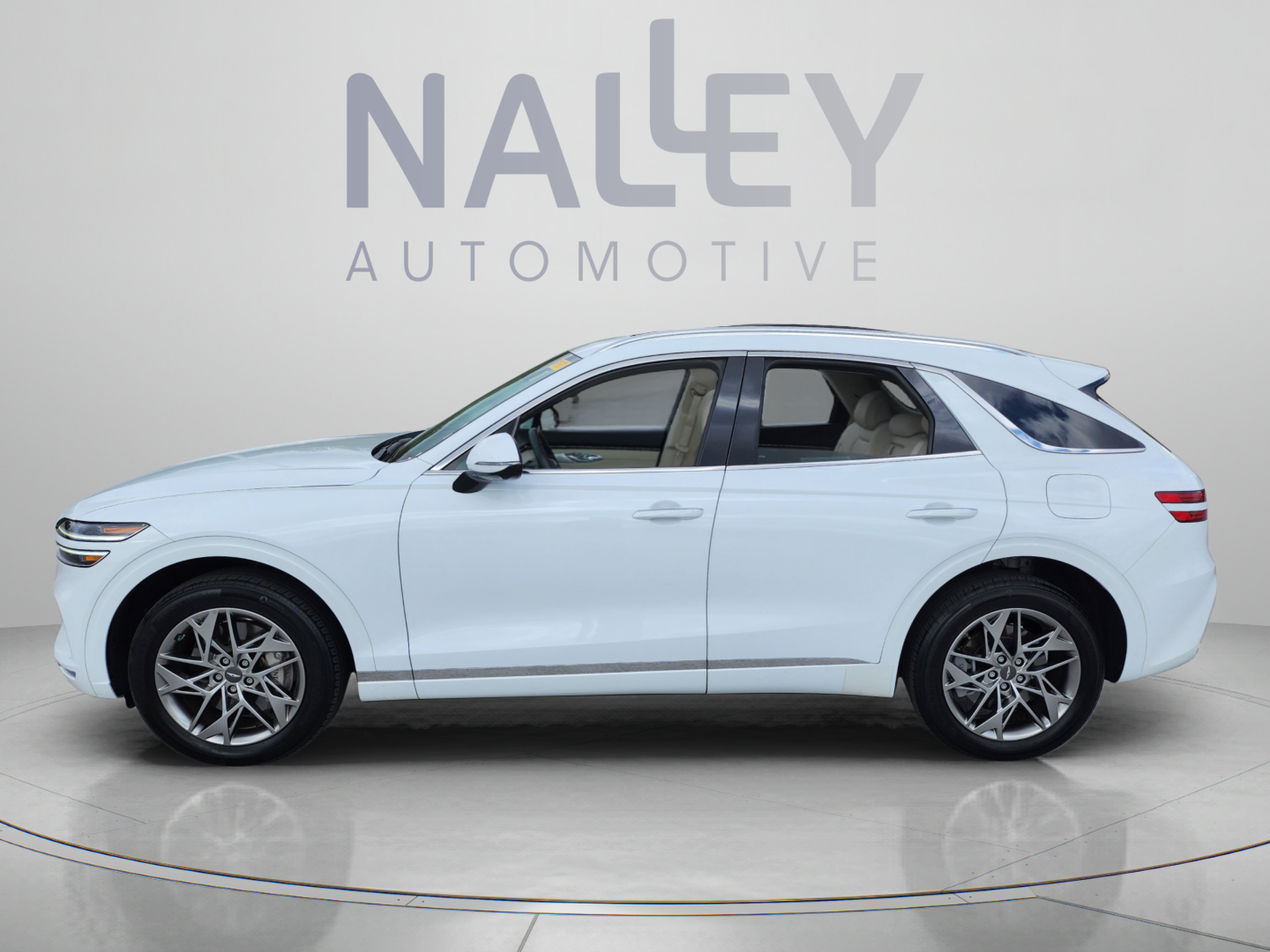 Used 2024 Genesis GV70 2.5T w/ Advanced Package AWD/4WD image 2