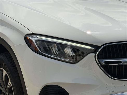 Used 2023 Mercedes-Benz GLC 300 4MATIC image 12