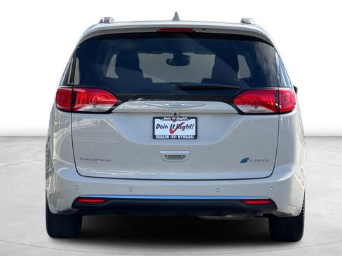 Used 2020 Chrysler Pacifica Limited w/ Advanced Safetytec Group image 5