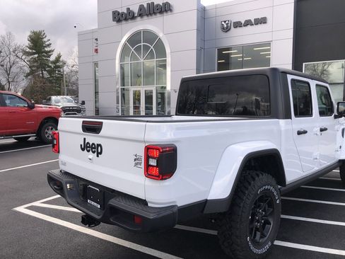 New 2026 Jeep Gladiator Willys image 13