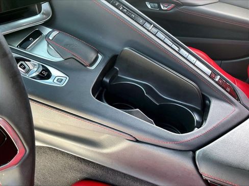 Used 2025 Chevrolet Corvette Z06 RWD image 15