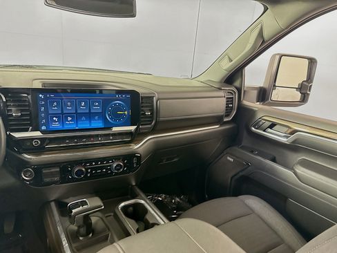 Used 2023 Chevrolet Silverado 1500 RST image 19