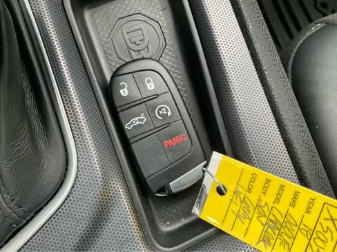 Used 2018 Dodge Charger R/T Scat Pack RWD image 15