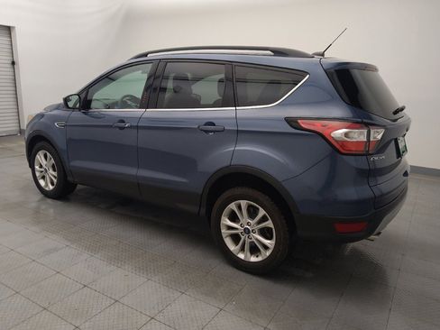 Used 2018 Ford Escape SE image 3