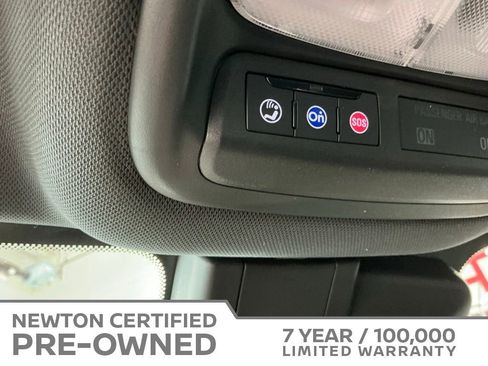 Used 2023 Chevrolet TrailBlazer RS w/ Sun and Liftgate Package FWD image 34