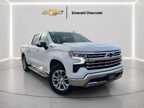 Used 2025 Chevrolet Silverado 1500 LTZ image 4