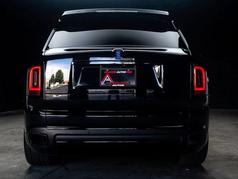 Used 2022 Rolls-Royce Cullinan w/ Cullinan Package AWD/4WD image 21