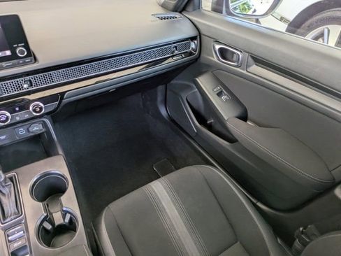 Used 2022 Honda Civic Sport image 14