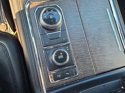 Used 2018 Ford Expedition Max Limited w/ Equipment Group 302A image 20