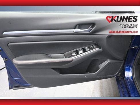 Used 2024 Nissan Altima 2.5 SR image 16