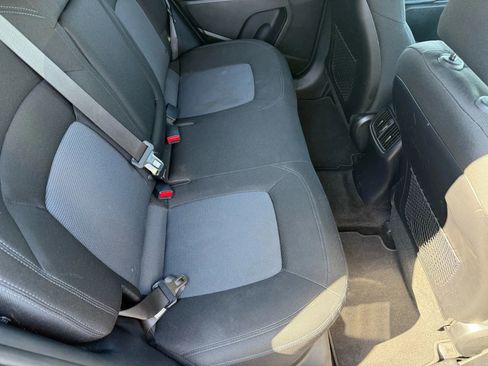 Used 2014 Kia Sportage LX image 15