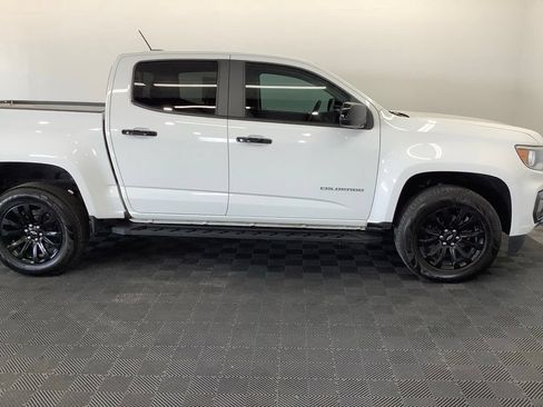 Used 2022 Chevrolet Colorado Z71 w/ Safety Package AWD/4WD image 23