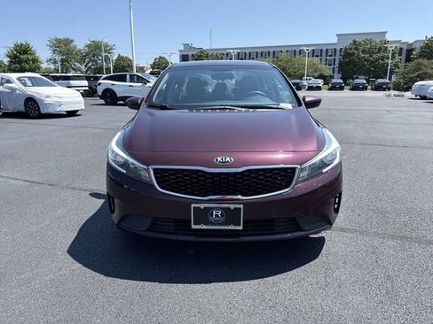 Used 2017 Kia Forte LX FWD image 3