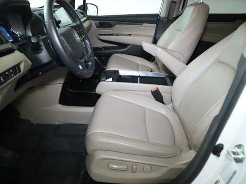 Used 2024 Honda Odyssey EX-L image 18