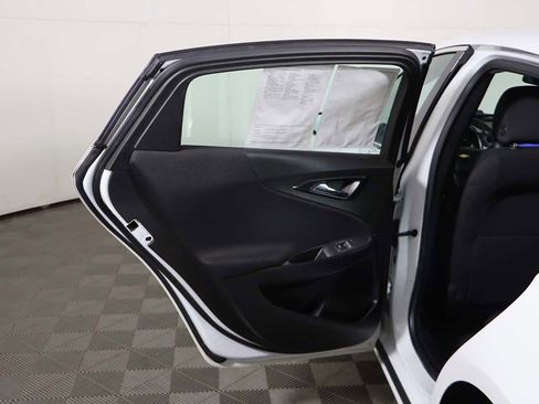 Used 2023 Chevrolet Malibu LT FWD image 18