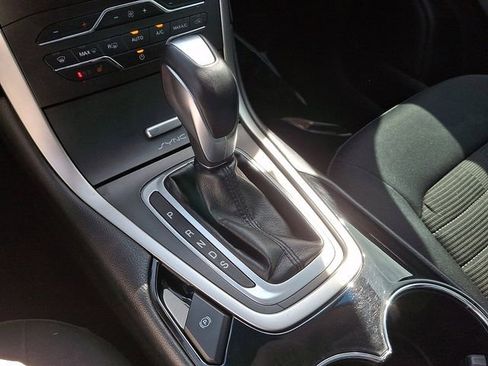 Used 2015 Ford Edge SEL w/ Canadian Touring Package AWD/4WD image 19