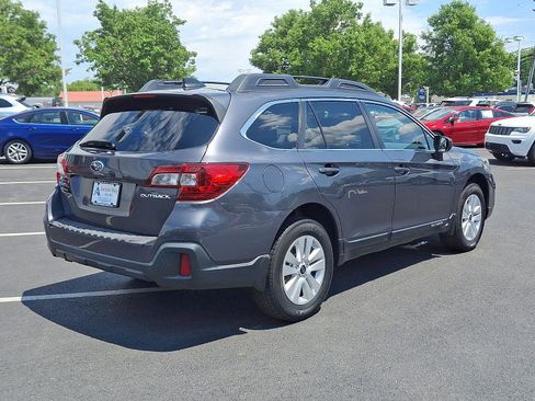 Used 2019 Subaru Outback 2.5i Premium w/ Popular Package #2 AWD/4WD image 6
