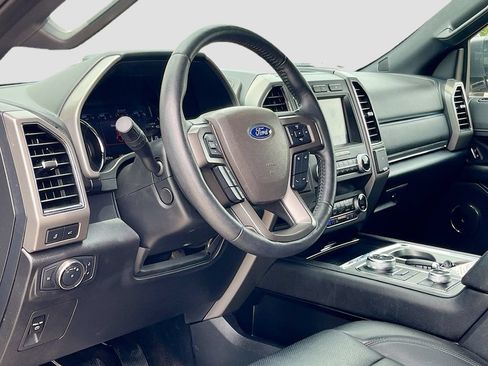 Used 2020 Ford Expedition Max XLT w/ Equipment Group 202A AWD/4WD image 9