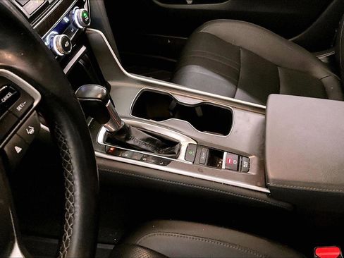 Used 2022 Honda Accord EX-L image 16