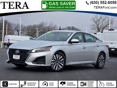Used 2023 Nissan Altima 2.5 SV image 1