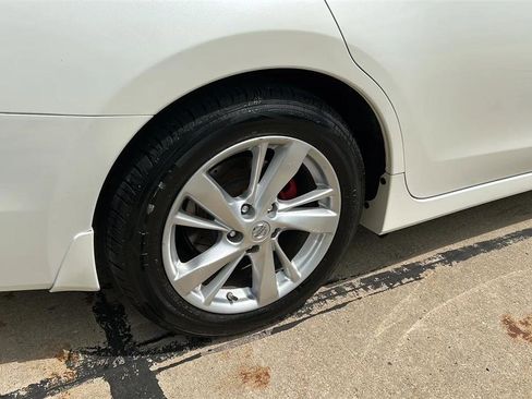 Used 2015 Nissan Altima 2.5 SL w/ Moonroof Package FWD image 6