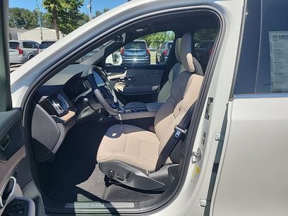 New 2026 Volvo XC90 T8 Plus w/ Protection Package Premier