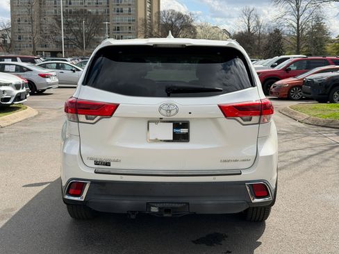 Used 2017 Toyota Highlander Limited w/ Protection Package #3 image 10