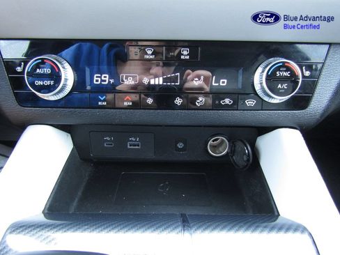 Used 2024 Mitsubishi Outlander SEL AWD/4WD image 33