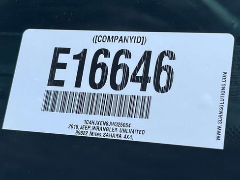 Used 2018 Jeep Wrangler Unlimited Sahara AWD/4WD image 21