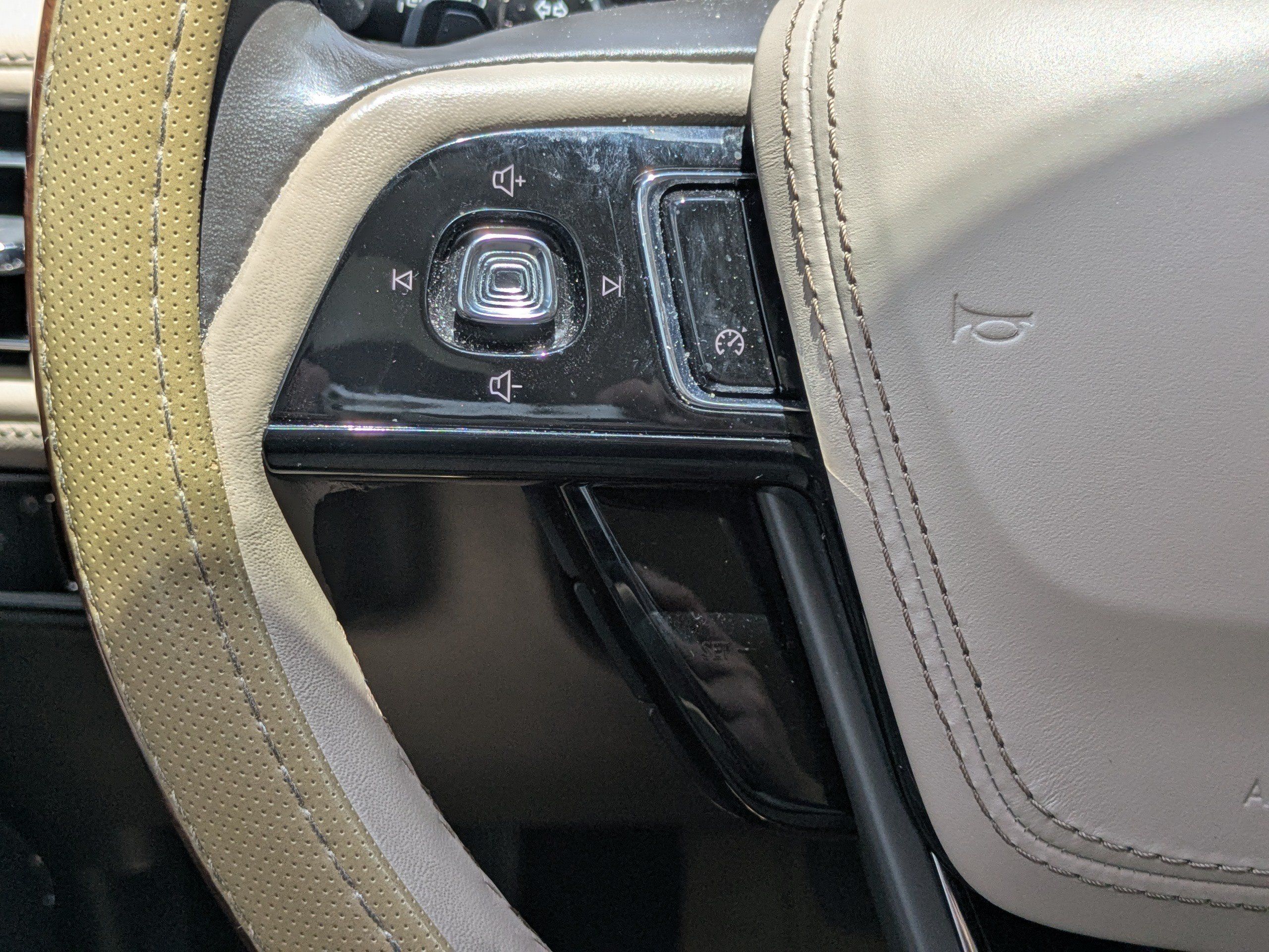 Used 2022 Lincoln Aviator Reserve RWD image 20