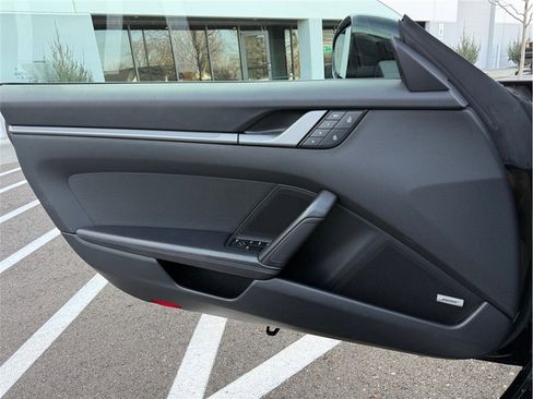 Used 2022 Porsche 911 Carrera RWD image 28