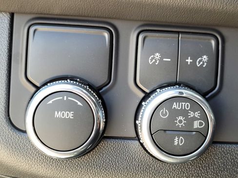 New 2026 GMC Yukon XL Elevation w/ Elevation Premium Package RWD image 25