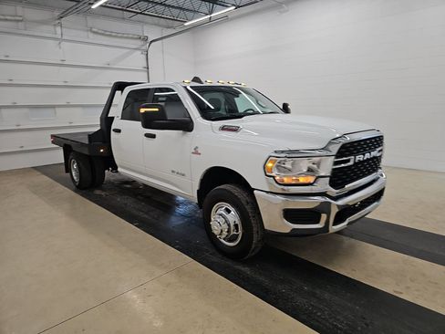 Used 2024 RAM 3500 SLT w/ Quick Order Package 2YG SLT image 3