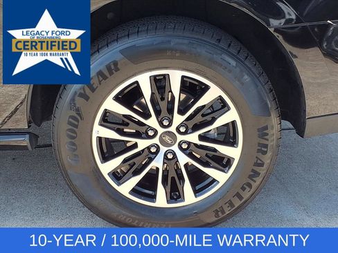 Used 2025 Ford Expedition Platinum AWD/4WD image 30