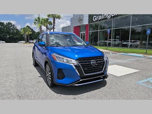 Used 2021 Nissan Kicks SV FWD image 18